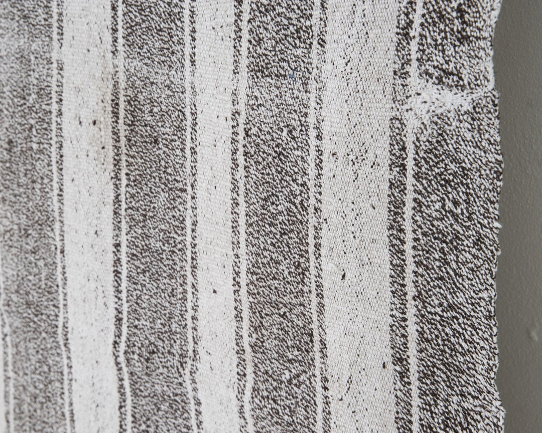 Gray Kilim Rug 6' 8" x 7' 8" | No. VR10361