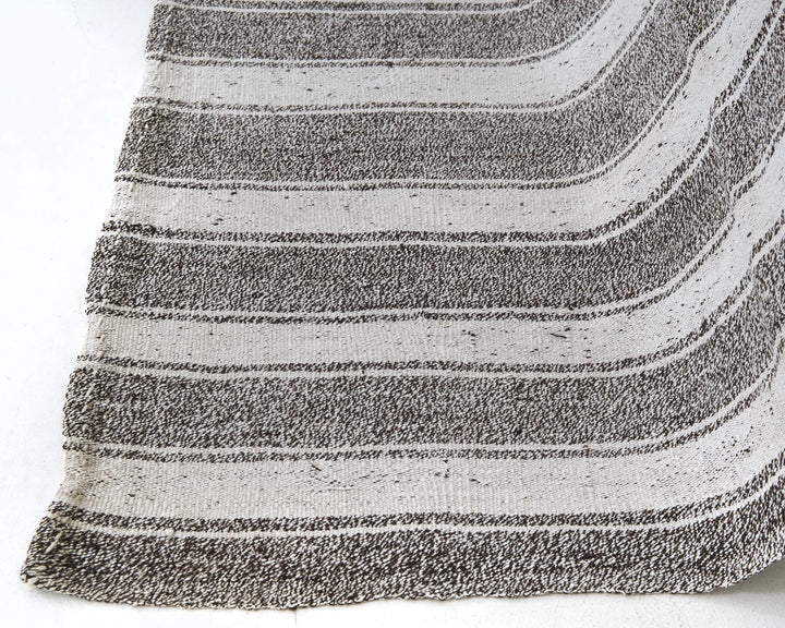 Gray Kilim Rug 6' 8" x 7' 8" | No. VR10361