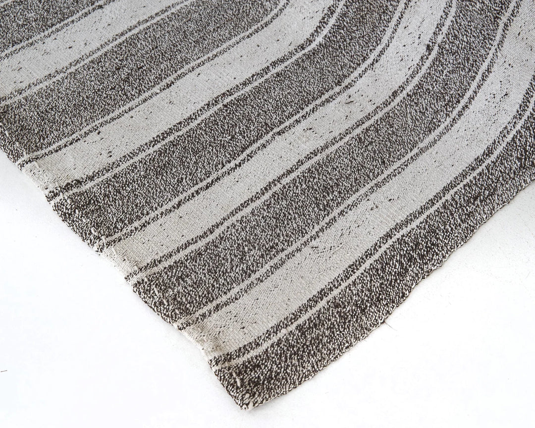 Gray Kilim Rug 6' 8" x 7' 8" | No. VR10361
