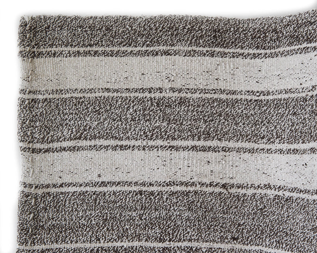 Gray Kilim Rug 6' 8" x 7' 8" | No. VR10361