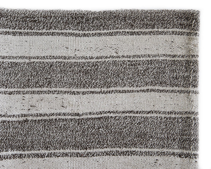 Gray Kilim Rug 6' 8" x 7' 8" | No. VR10361