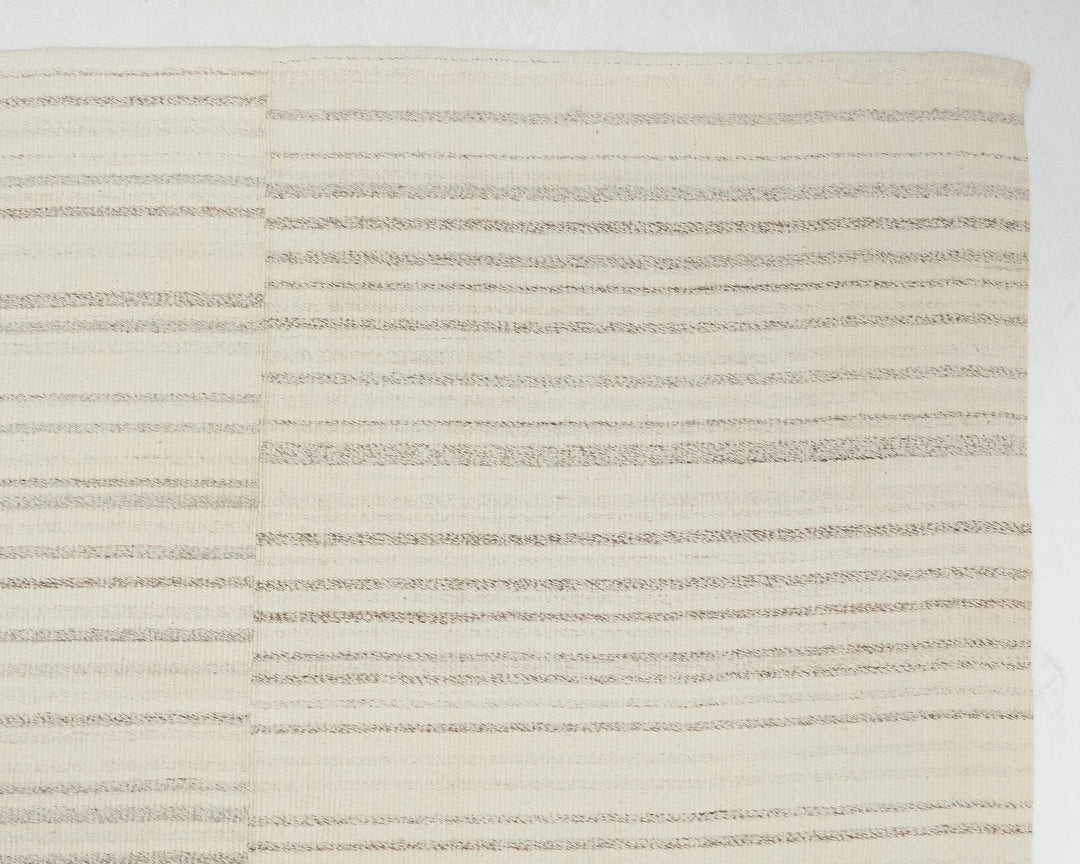 Beige Turkish Kilim Rug 9' 6" x 12' 10" Flat-Weave border