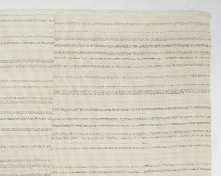 Beige Turkish Kilim Rug 9' 6" x 12' 10" Flat-Weave border
