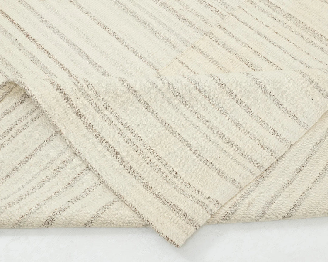 Beige Turkish Kilim Rug 9' 6" x 12' 10" Flat-Weave texture