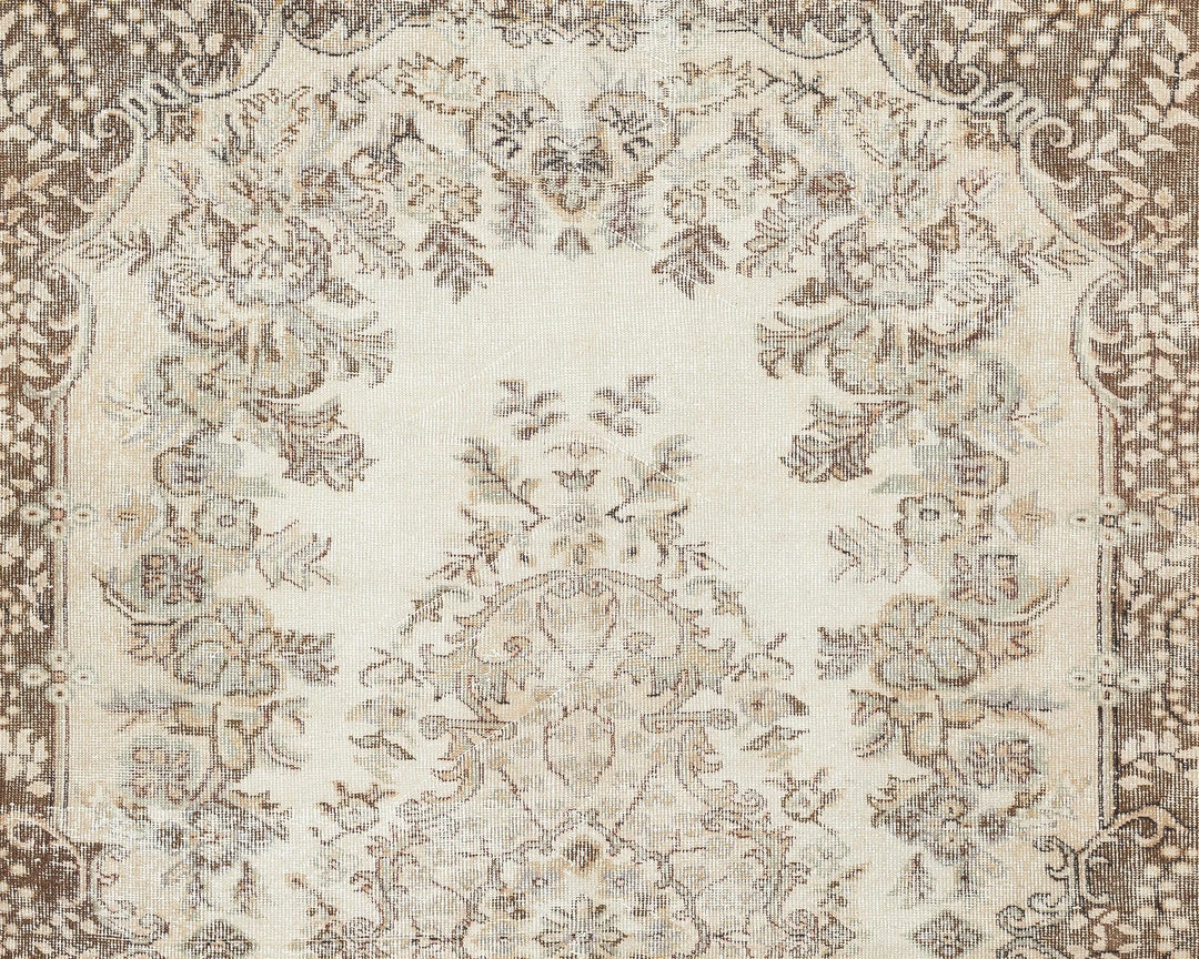 Multicolor Turkish Oushak Rug 5' 4" x 8' 10" Hand-Knotted detail