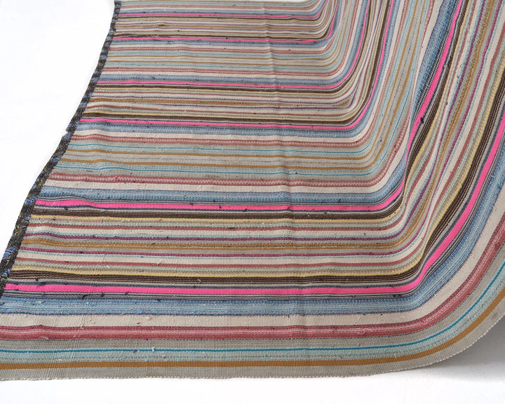 Kilim Rug 7' 1" x 9' 4" | No. VR10986