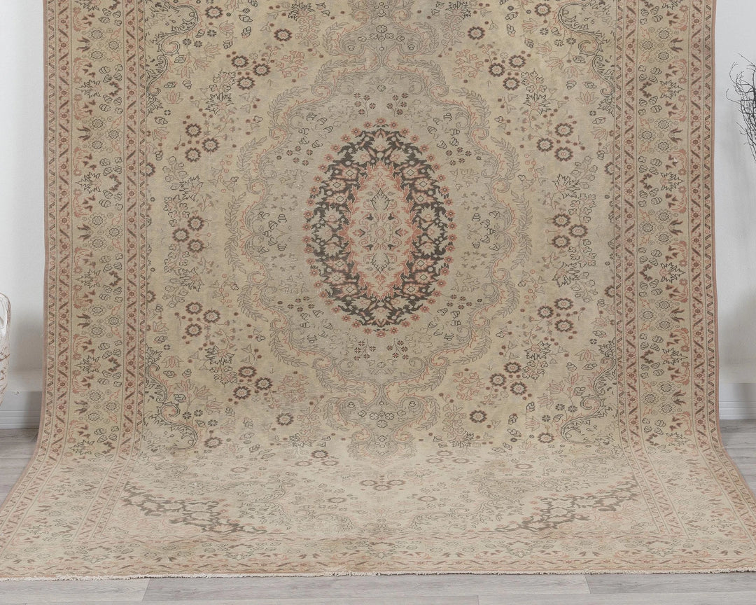 Multicolor Turkish Oushak Rug 6' 5" x 9' 3" Hand-Knotted | No. VR11008
