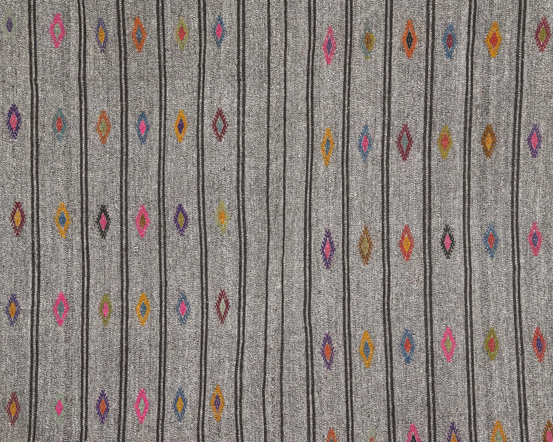 Gray Kilim Rug 6' 7" x 8' 5" | No. VR11030