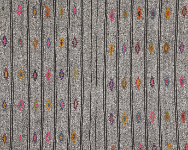 Gray Kilim Rug 6' 7" x 8' 5" | No. VR11030