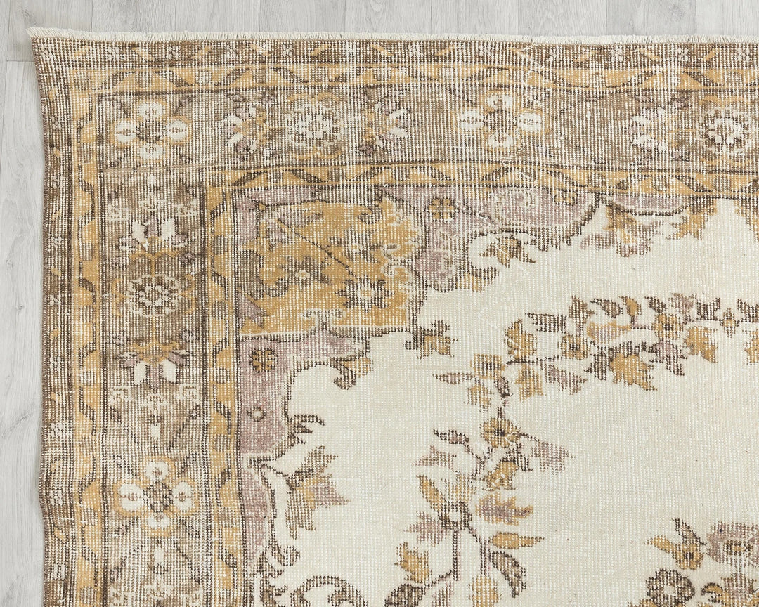 Beige Turkish Oushak Rug 9' 2" x 6' 1" Hand-Knotted | No. VR11106