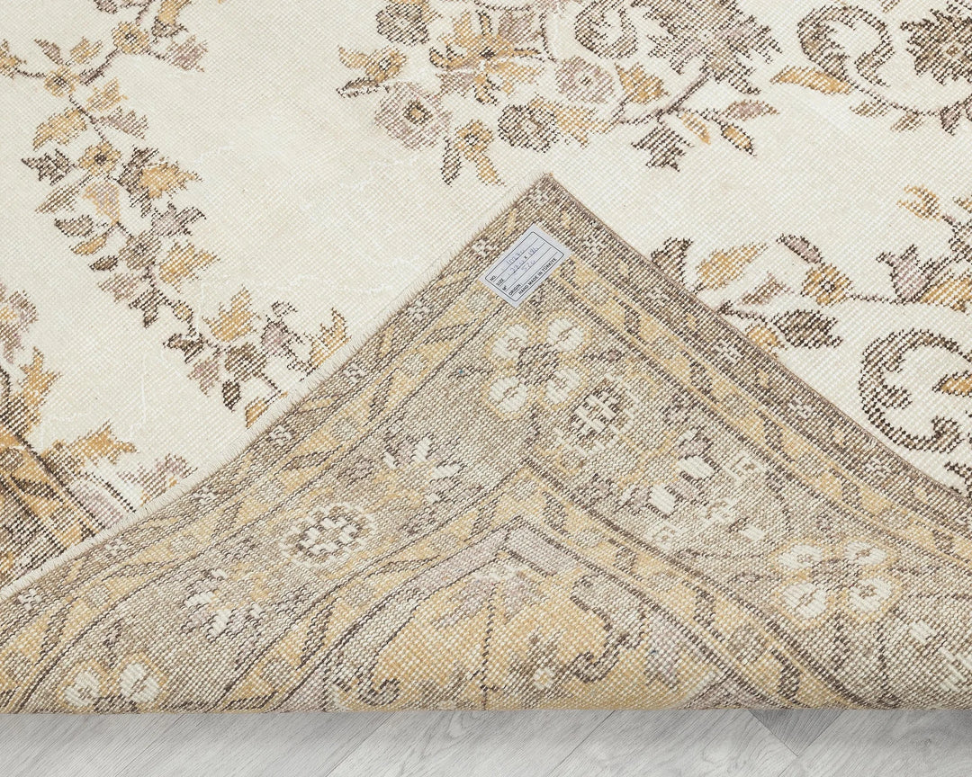Beige Turkish Oushak Rug 9' 2" x 6' 1" Hand-Knotted | No. VR11106