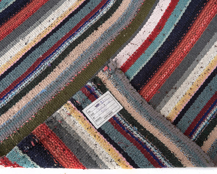 Kilim Rug 6' 9" x 8' | No. VR11368