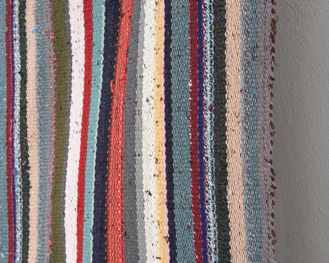 Kilim Rug 6' 9" x 8' | No. VR11368