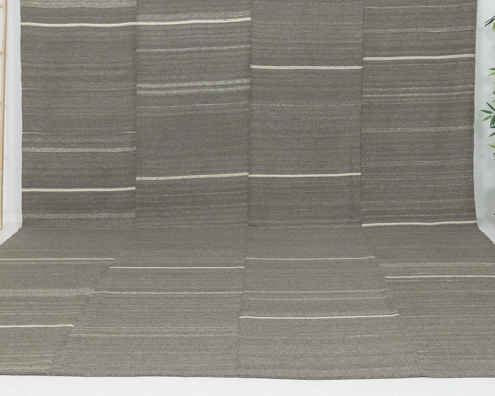 Gray Kilim Rug 9' 5" x 12' 10" | No. VR11550