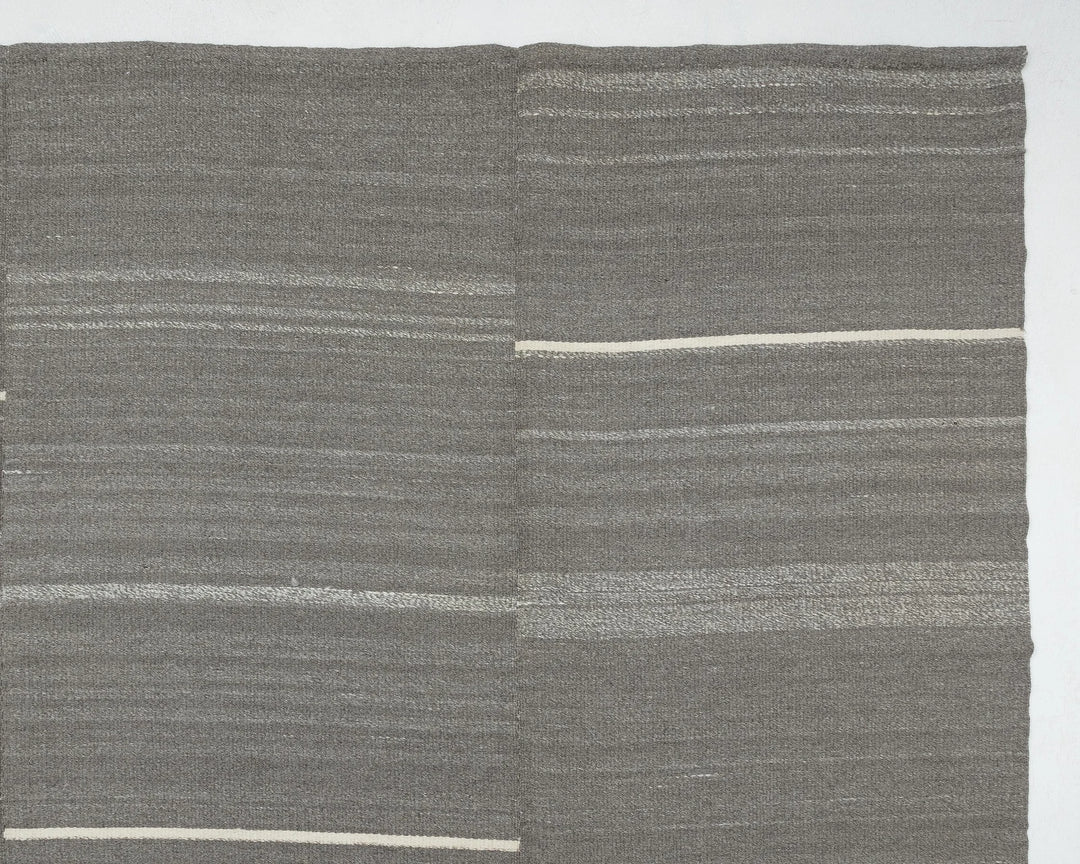 Gray Kilim Rug 9' 5" x 12' 10" | No. VR11550