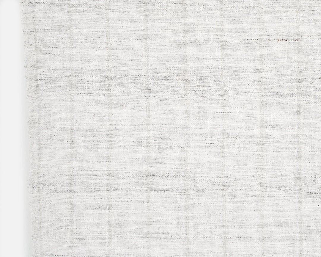 White Kilim Rug 6' 2" x 8' 6" | No. VR11621