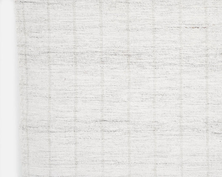 White Kilim Rug 6' 2" x 8' 6" | No. VR11621