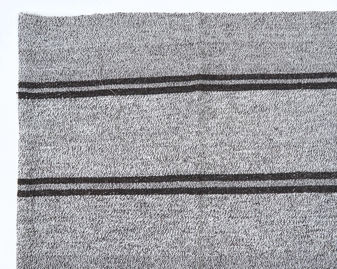 Gray Kilim Rug 5' 3" x 6' 7" | No. VR11652