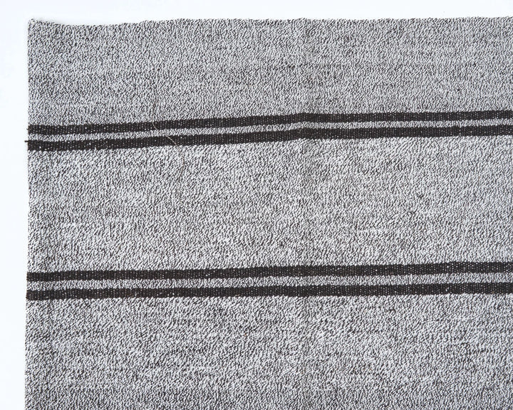 Gray Kilim Rug 5' 3" x 6' 7" | No. VR11652