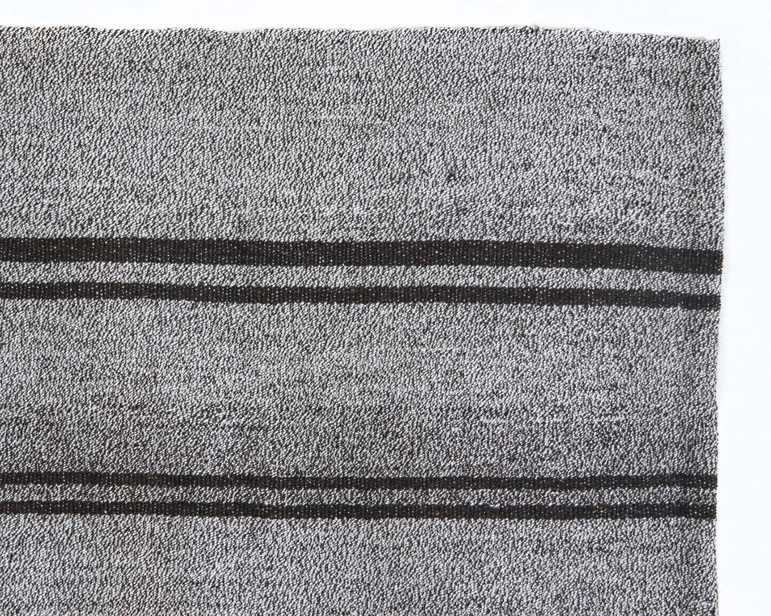 Gray Kilim Rug 5' 3" x 6' 7" | No. VR11652