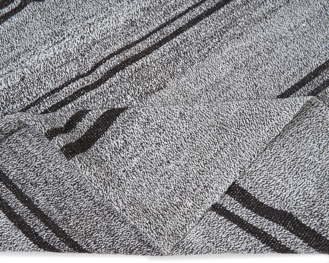 Gray Kilim Rug 5' 3" x 6' 7" | No. VR11652