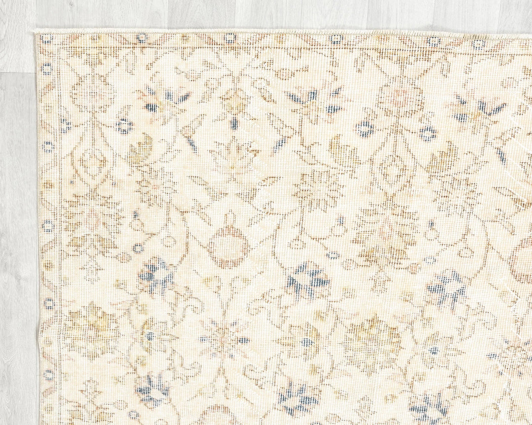 Beige Turkish Oushak Rug 8' 2" x 4' 5" Hand-Knotted | No. VR11950