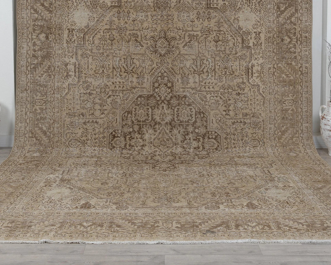 Beige Turkish Oushak Rug 9' 5" x 13' Hand-Knotted detail