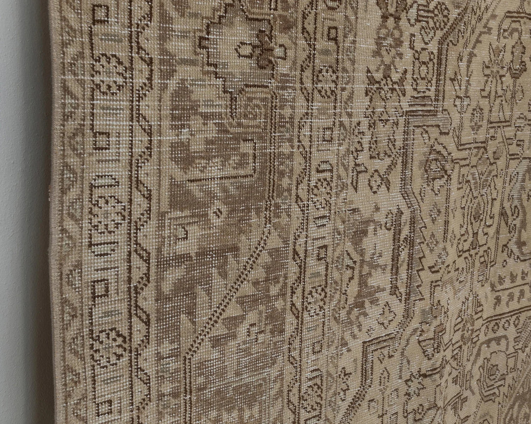 Beige Turkish Oushak Rug 9' 5" x 13' Hand-Knotted close-up