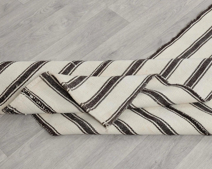 Ivory Turkish Kilim Rug 2' x 14' Flat-Weave field