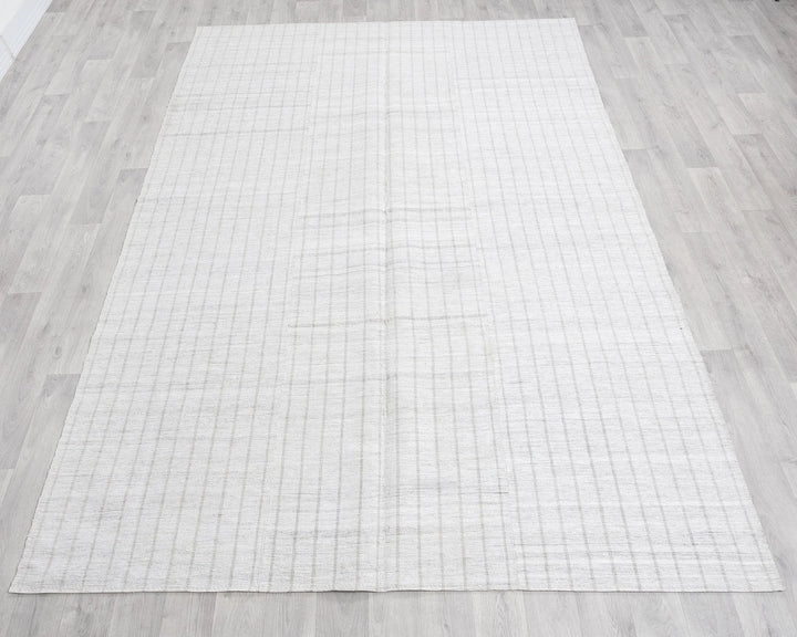 White Turkish Kilim Rug 7' x 5' Flat-Weave | No. VR13055