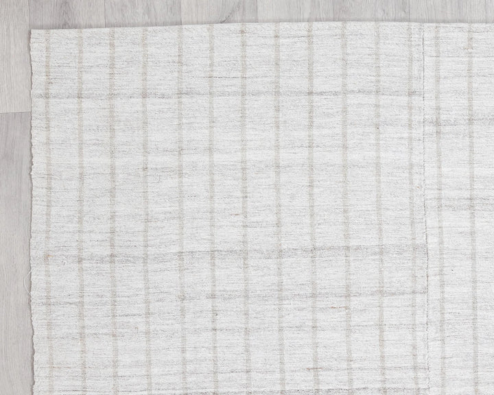 White Turkish Kilim Rug 7' x 5' Flat-Weave | No. VR13055