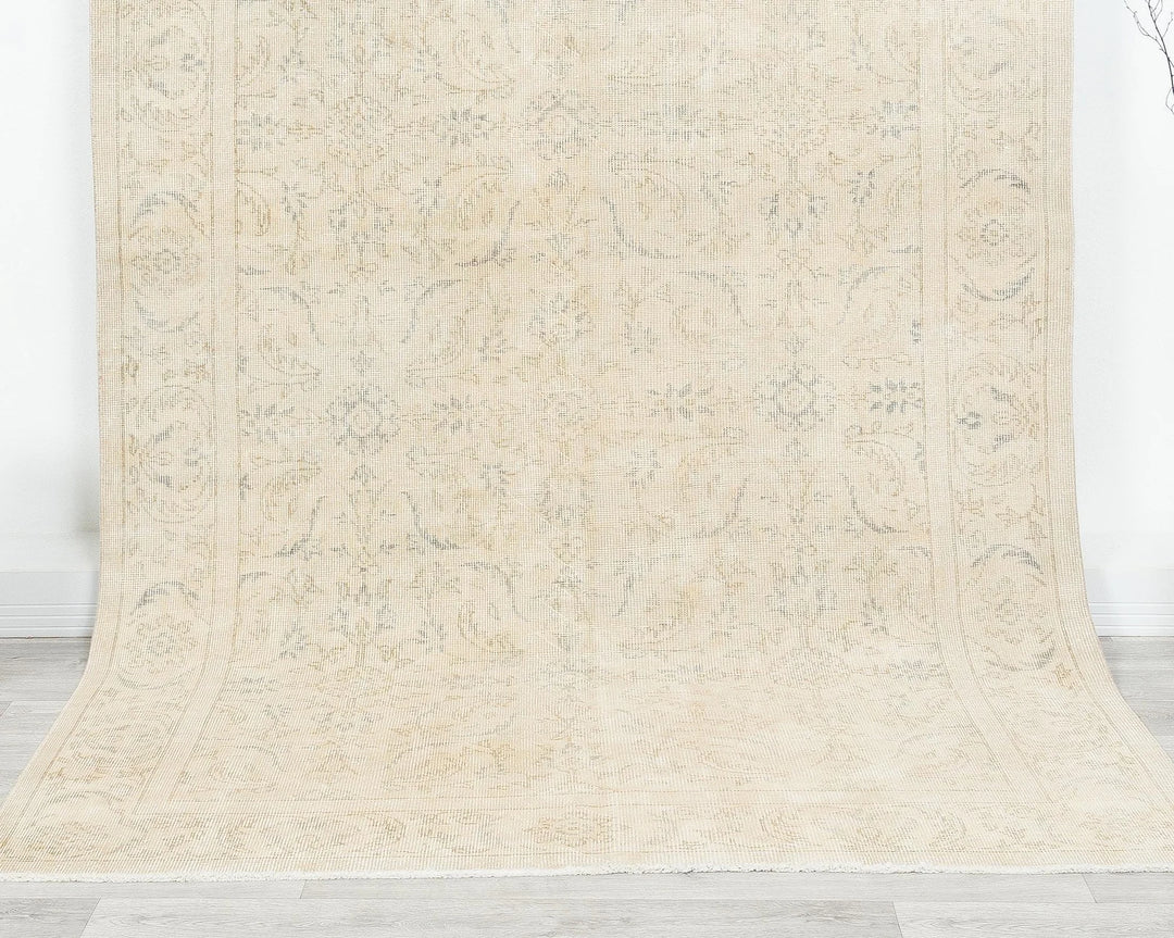 Beige Turkish Oushak Rug 5'6" x 8'11" Hand-Knotted | No. VR13363
