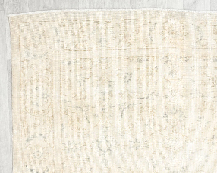 Beige Turkish Oushak Rug 5'6" x 8'11" Hand-Knotted | No. VR13363
