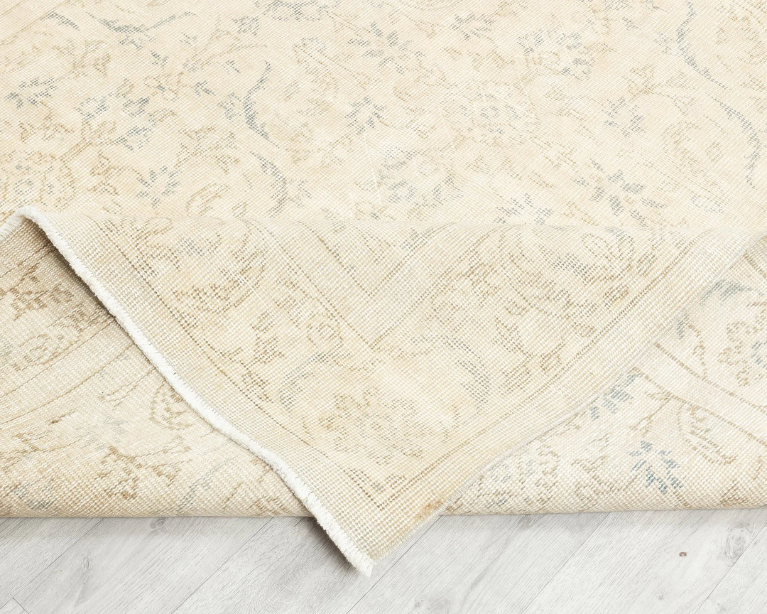 Beige Turkish Oushak Rug 5'6" x 8'11" Hand-Knotted | No. VR13363