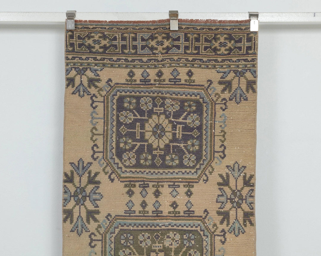 Runner Rug 2' 7" x 11' 4" | No. VR13757