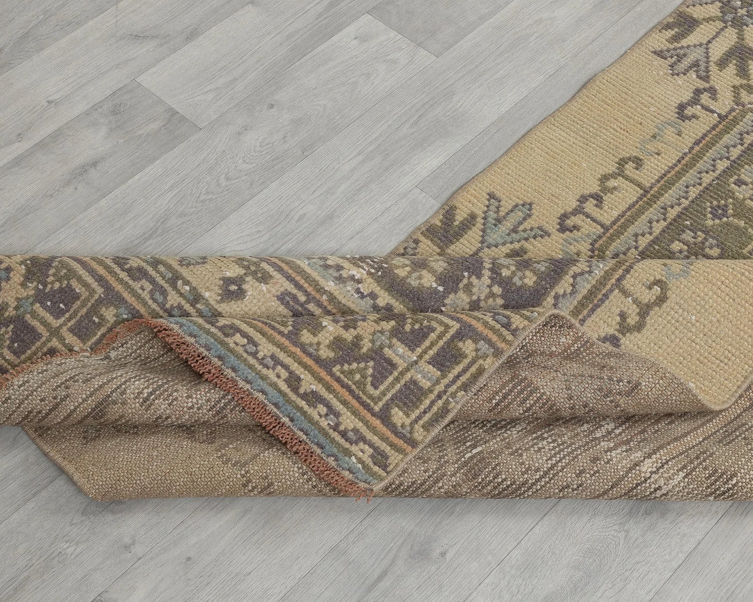 Runner Rug 2' 7" x 11' 4" | No. VR13757