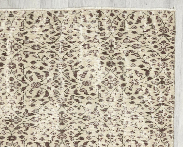 Multicolor Turkish Oushak Rug 3'10" x 6'10" Hand-Knotted close-up