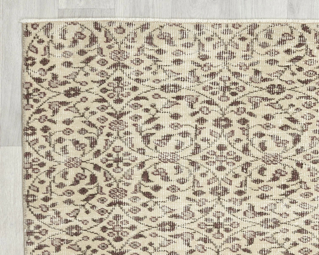 Multicolor Turkish Oushak Rug 3'10" x 6'10" Hand-Knotted pattern
