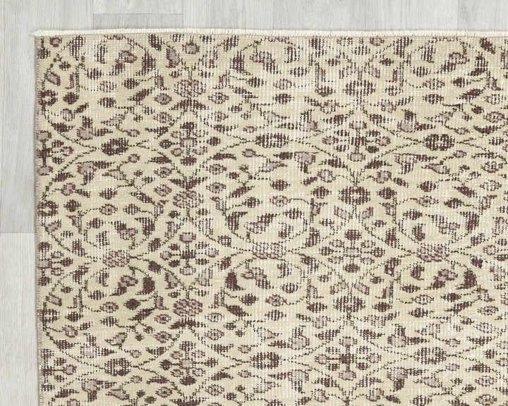 Multicolor Turkish Oushak Rug 3'10" x 6'10" Hand-Knotted pattern