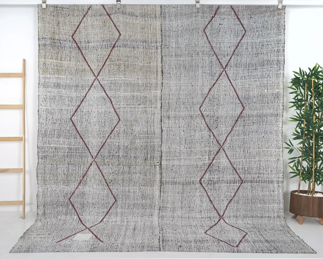 Gray Turkish Kilim Rug 7' 5" x 8' 5" Flat-Weave | No. VR14060