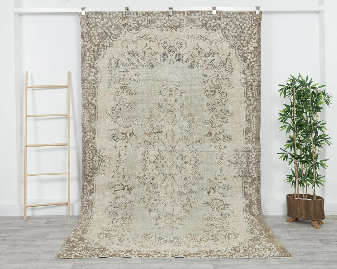 Beige Turkish Oushak Rug 5'10" x 9'8" Hand-Knotted | No. VR14573