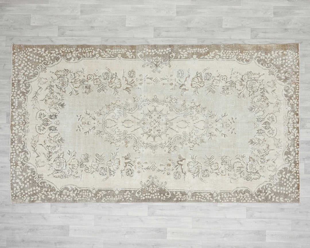 Beige Turkish Oushak Rug 5'10" x 9'8" Hand-Knotted | No. VR14573