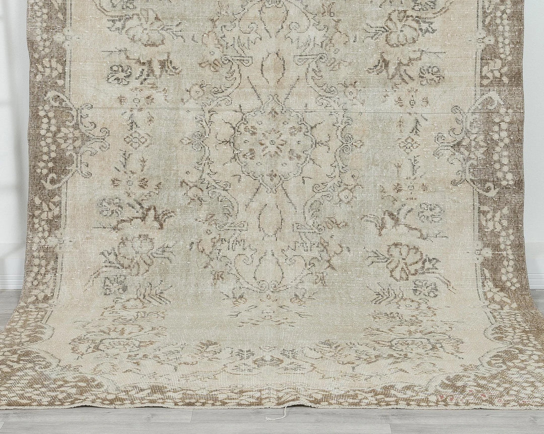 Beige Turkish Oushak Rug 5'10" x 9'8" Hand-Knotted | No. VR14573