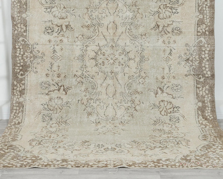 Beige Turkish Oushak Rug 5'10" x 9'8" Hand-Knotted | No. VR14573