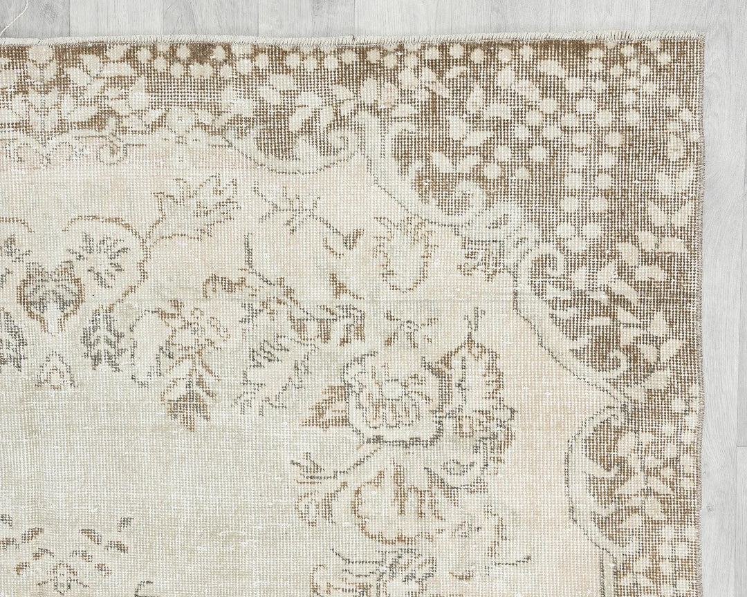 Beige Turkish Oushak Rug 5'10" x 9'8" Hand-Knotted | No. VR14573