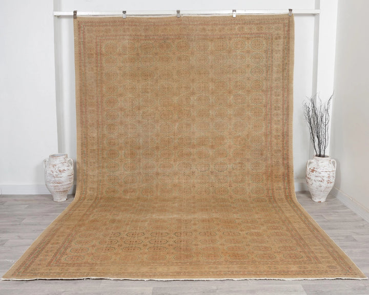 Beige Turkish Oushak Rug 8' 4" x 12' 2" Hand-Knotted | No. VR14986