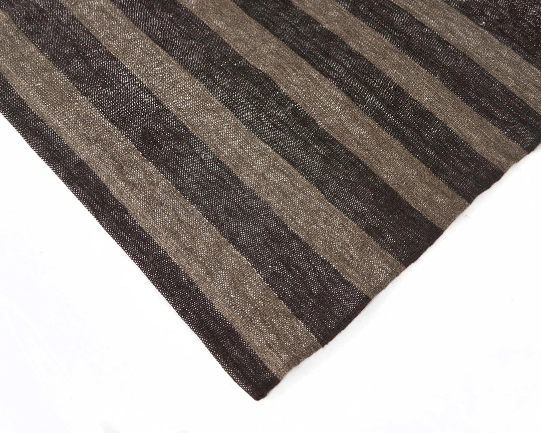 Brown Turkish Kilim Rug 5' 8" x 9' 2" Flat-Weave | No. VR15498