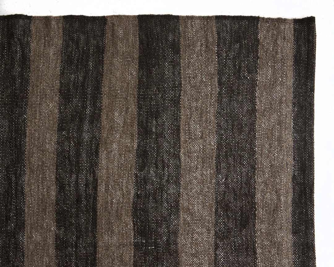 Brown Turkish Kilim Rug 5' 8" x 9' 2" Flat-Weave | No. VR15498
