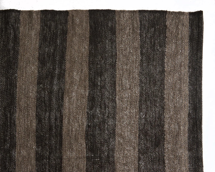 Brown Turkish Kilim Rug 5' 8" x 9' 2" Flat-Weave | No. VR15498