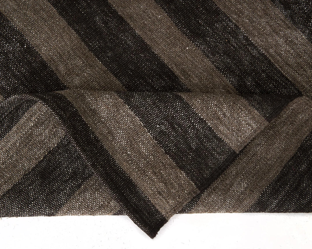 Brown Turkish Kilim Rug 5' 8" x 9' 2" Flat-Weave | No. VR15498